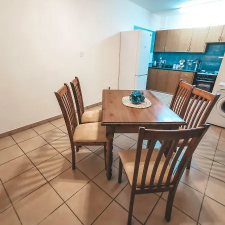Freminore Apts