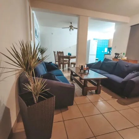 Freminore Apts * 아이아 나파