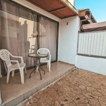 Freminore Apts Αγία Νάπα